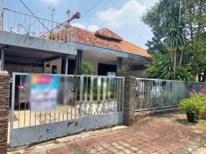 dijual rmh lama standar layak huni lokasi di Jakarta Pusat, tersedia melalui melalui situs Olx