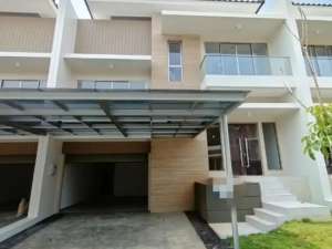 DIJUAL RUMAH 10X20 GOLF ISLAND CLUSTER MELODY PIK lokasi di Jakarta Utara, tersedia melalui melalui situs Olx