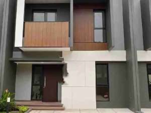 Dijual Rumah di Cluster Regia Summarecon Crown Gading Bekasi lokasi di Bekasi Kab., tersedia melalui melalui situs Olx