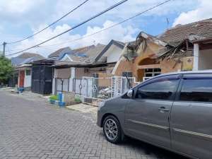 Dijual Rumah Hitung tanah Pondok Candra lokasi di Surabaya Kota, tersedia melalui melalui situs Olx