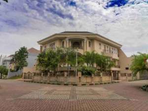 Dijual Rumah Hook BGV Kuta LT 616 mLB 988 m turun harga jauh open 29 M nego Kelapa Gading Jakarta Utara lokasi di Jakarta Timur, tersedia melalui melalui situs Olx