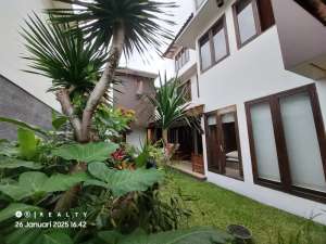 DIJUAL RUMAH MEWAH DESIGN ARSITEK DI CIGADUNG DAGO BANDUNG Harga Nego lokasi di Bandung Kota, tersedia melalui melalui situs Olx