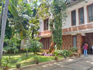 Dijual Rumah Murah di Bawah NJOP LT 650 mtr Kemang Pratama Jakarta Selatan lokasi di Jakarta Selatan, tersedia melalui melalui situs Olx