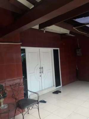 Dijual Rumah Strategis bisa utk Usaha Pekayon Bekasi Selatan lokasi di Bekasi Kota, tersedia melalui melalui situs Olx