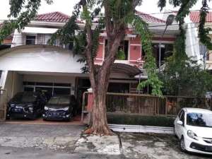 Dijual Rumah Tengah Kota di Jl Residen Sudirman Surabaya lokasi di Surabaya Kota, tersedia melalui melalui situs Olx
