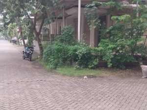 Dijual Rumah Tinggal di Perumahan The Greenlake Citraland lokasi di Surabaya Kota, tersedia melalui melalui situs Olx