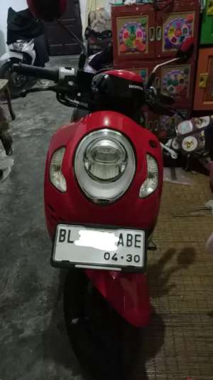 Dijual Scoopy tahun 2024 lokasi di  , tersedia melalui melalui situs Olx