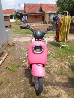 Jual bekas Dijual Sepeda listrik genio,lokasi di Tangerang Selatan Kota