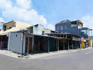 Dijual TanahBangunan di Jatinegara, Jakarta Timurcocok untuk Usaha, Kost, ataupun Townhouse. lokasi di Jakarta Timur, tersedia melalui melalui situs Olx