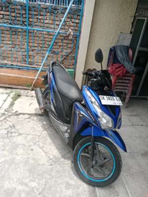 Dijual vario 125cc tahun 2014 lokasi di  , tersedia melalui melalui situs Olx