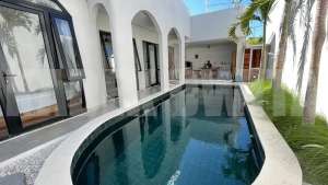Dijual Villa Baru Murah Bohemian Villa Yudistira Seminyak lokasi di Kab. Badung, tersedia melalui melalui situs Olx