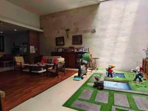 DISEWA RUMAH SUNRISE lokasi di Jakarta Barat, tersedia melalui melalui situs Olx