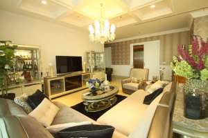 Disewakan Apartment Pakubuwono Signature 4BR uk 320m2 Furnis at jaksel lokasi di Jakarta Selatan, tersedia melalui melalui situs Olx
