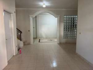 Disewakan Rumah 2 lantai Nusaloka BSD Tangsel Strategis Bebas Banjir lokasi di Tangerang Selatan Kota, tersedia melalui melalui situs Olx