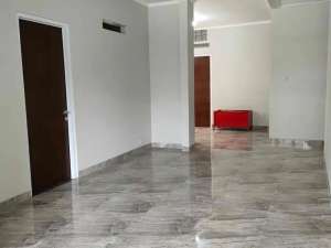 Disewakan RUMAH SHMPerumahan Palem Permai - Sokarno HattaLTLB 1802002 LANTAI5 KAMAR,4 TOILETLISTRIK 2.200,AIR SUMMER SIBLE, CARPORT 2 MOBILHarga 60 juta - NEGONe lokasi di Bandung Kota, tersedia melalui melalui situs Olx