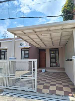 DISEWAKAN RUMAH STRATEGIS DI KOTA BANDUNG lokasi di Bandung Kota, tersedia melalui melalui situs Olx