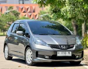 Jual bekas DP 15 jt Honda Jazz RS Matic 2013 MMC Antik Spt Baru,lokasi di Semarang Kota