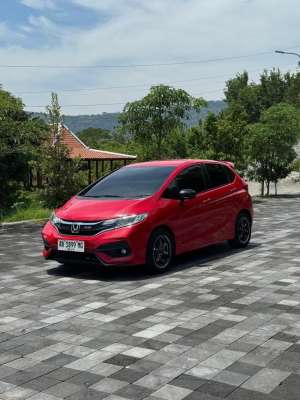 Jual bekas DP 17JT JAZZ RS 2019 MATIC,lokasi di  