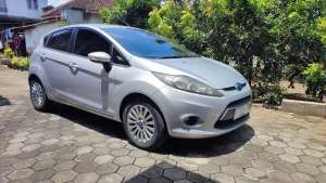 Jual bekas Ford Fiesta 3011 AT,lokasi di  