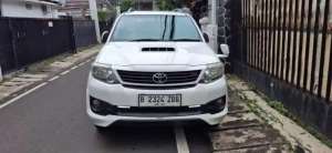 Jual bekas Fortuner trd sportivo vnt turbo solar 2015,lokasi di  