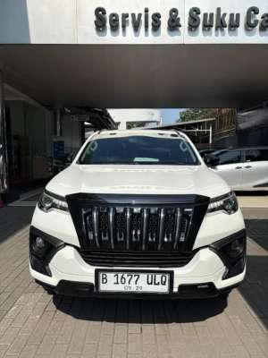 FORTUNER VRZ TRD 2020 lokasi di  , tersedia melalui melalui situs Olx