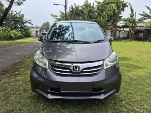 FREED S SD MATIC 2014 2013 AC DOUBLE BLOWER TGN1 PRIBADI MULUS TERAWAT lokasi di  , tersedia melalui melalui situs Olx