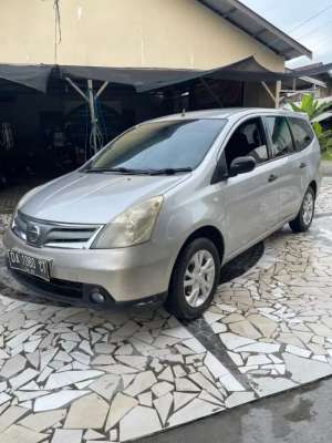 Jual bekas Grand Livina 2012,lokasi di  