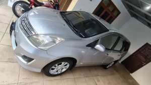 Jual bekas GRAND LIVINA 2012 AT ISTIMEWA,lokasi di Manado Kota