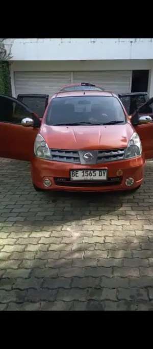 Jual bekas Grand Livina SV 2010,lokasi di  