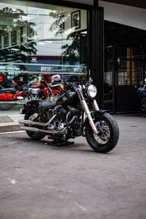 Jual bekas HARLEY DAVIDSON SOFTAIL SLIM NIK 2013 BLACK DENIM FP FULL PAPER MABUA,lokasi di  