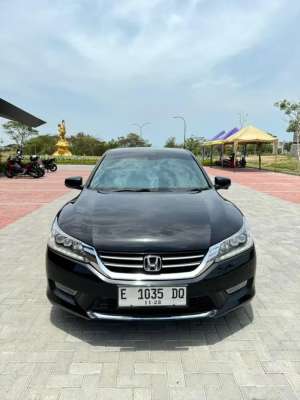Honda Accord VTIL 2013 lokasi di  , tersedia melalui melalui situs Olx