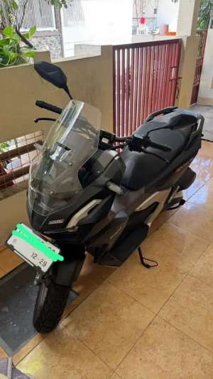 Honda ADV 160 abs lokasi di  , tersedia melalui melalui situs Olx