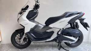 Honda ADV 160 CBS Putih Aprul 2024 B Timur Lengkap KM 18rb Modif Tipis lokasi di  , tersedia melalui melalui situs Olx