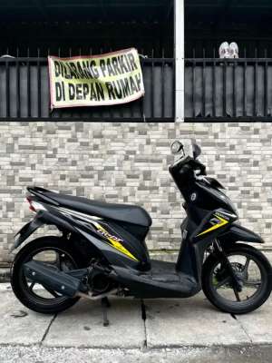 Honda Beat 2014 lokasi di  , tersedia melalui melalui situs Olx