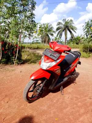 honda beat 2015 lokasi di  , tersedia melalui melalui situs Olx
