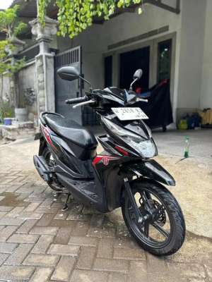 Jual bekas Honda beat 2019 lengkap hidup,lokasi di  