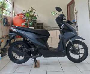 Jual bekas Honda beat ISS DELUXE tahun 2023 achir bln 12 plat Bekasi kota,lokasi di  