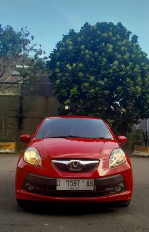 Jual bekas Honda brio ckd special edition at,lokasi di Bandung Kota