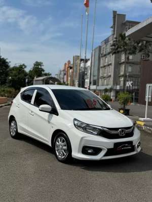 Jual bekas Honda Brio E Cvt 2023 Matic Pajak Panjang Full Record Dealer Resmi,lokasi di  