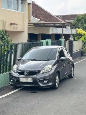 Jual bekas Honda Brio E Satya 2017 Matic,lokasi di Malang Kota