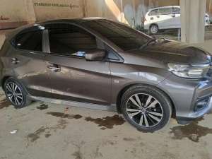 Honda Brio Satya E 2022 Matic , tersedia melalui melalui situs Olx