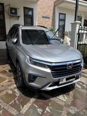 Honda brv prestige honda sensing lokasi di  , tersedia melalui melalui situs Olx