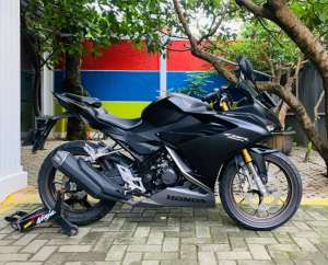 Jual bekas Honda CBR 150 R,lokasi di Tangerang Selatan Kota