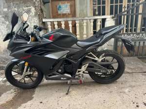 Jual bekas Honda CBR NEW 150 R thun 2021 pajak panjang mesin halus jozz siap gas.,lokasi di Jakarta Barat