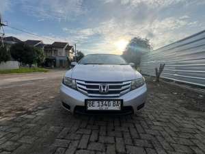 Jual bekas Honda City E 1.5 2013, Tangan pertama, pemakaian pribadi, di jakarta,lokasi di  