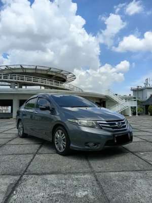 Jual bekas Honda City E 1.5 AT Matic 2012 Terawat,lokasi di  