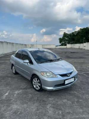 Honda City matic antik lokasi di  , tersedia melalui melalui situs Olx