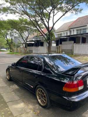 Honda Civic Ferio V-tec 1996 lokasi di  , tersedia melalui melalui situs Olx