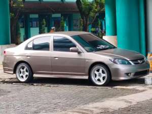 Honda Civic vti manual lokasi di  , tersedia melalui melalui situs Olx