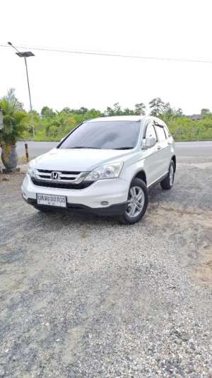 HONDA CR-V 2011 lokasi di  , tersedia melalui melalui situs Olx